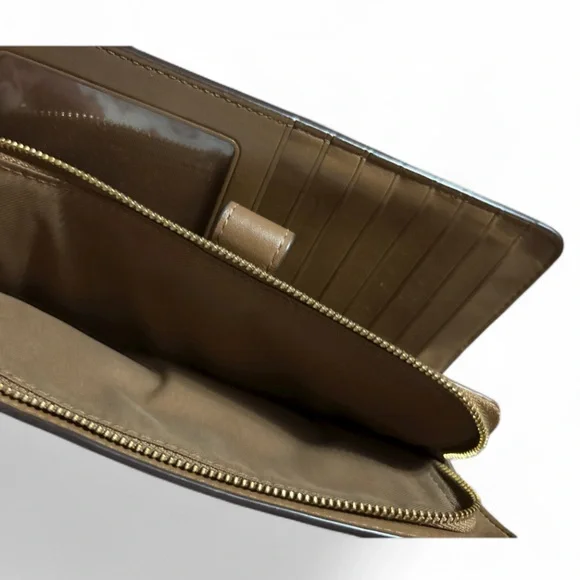 Coach Brown Soft Leather Wallet - Picture 5 of 7